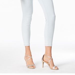 New in Box Macy’s Thalia Sodi Heels Size 8